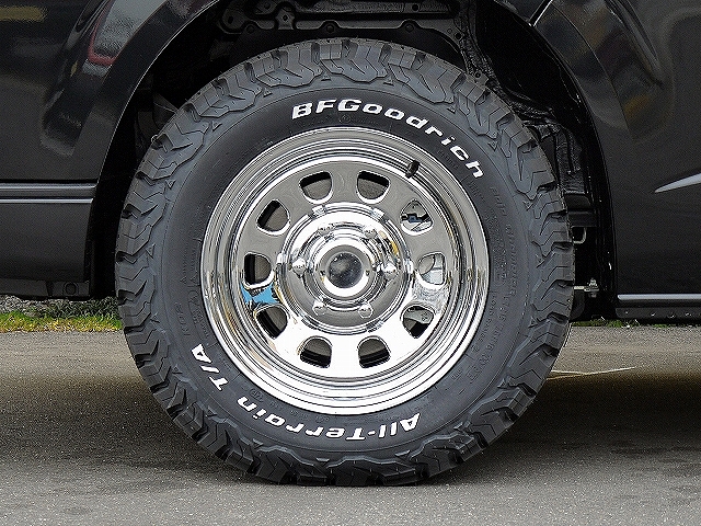 BFGoodrich　新型　ハイエース　４WDスタイル